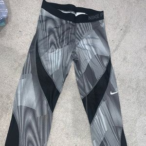 Nike pro workout pants